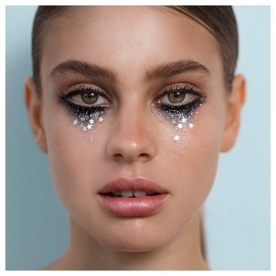 Glitter Tears makeup